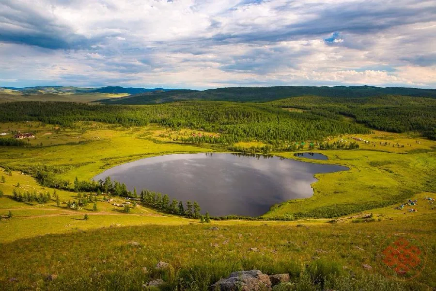 Khökh Nuur (Blue Lake)