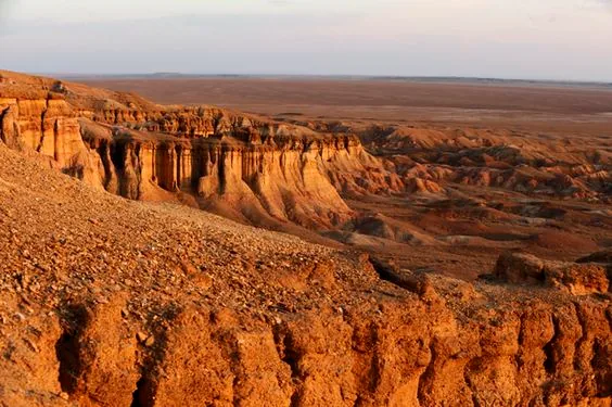Tsagaan Suvarga (White Stupa)